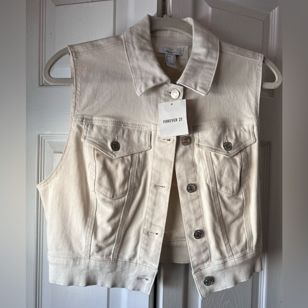 Forever 21 Off-White Denim Vest *NWT* M